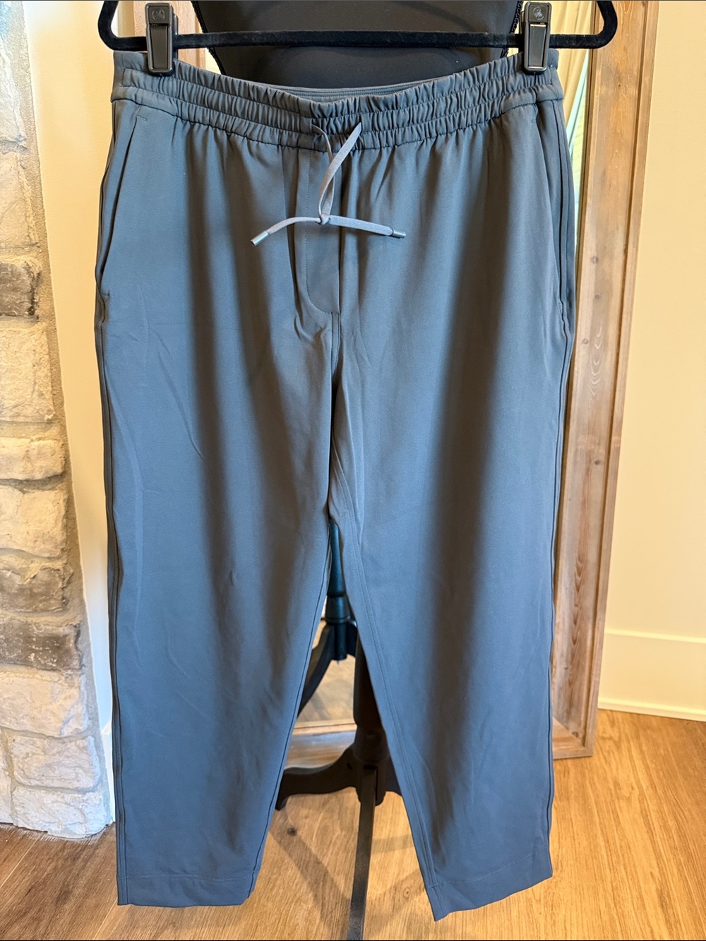 lululemon athletica Women's Drawstring cropped trousers- Charcoal Gray